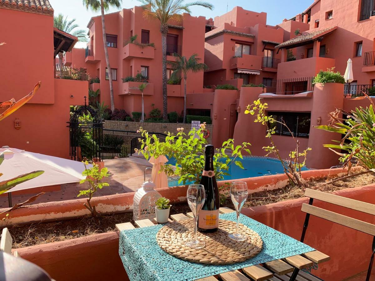 Beachside Apartment In Marbellac Extérieur photo