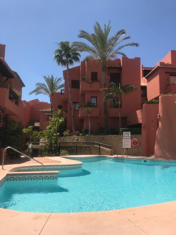 Beachside Apartment In Marbellac Extérieur photo