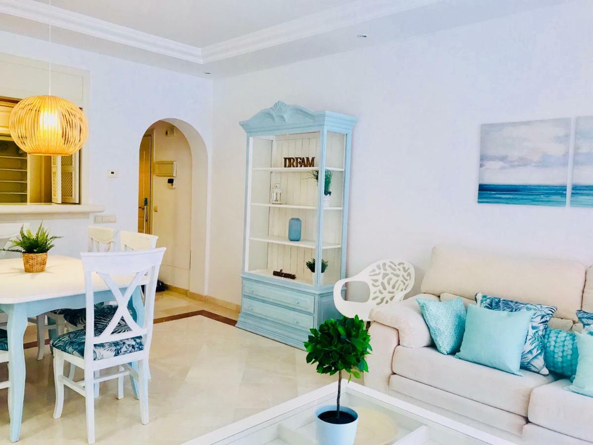 Beachside Apartment In Marbellac Extérieur photo