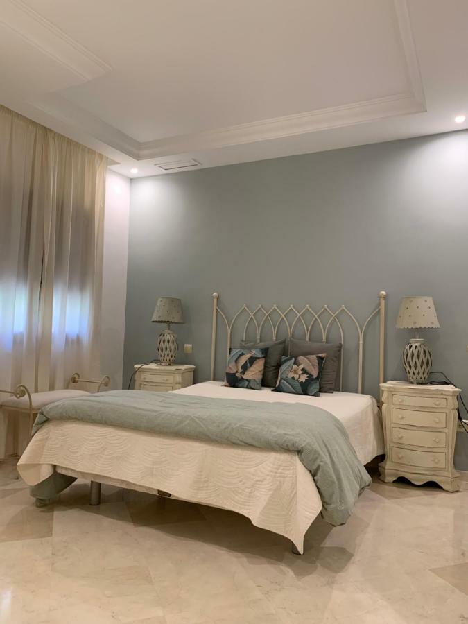 Beachside Apartment In Marbellac Extérieur photo