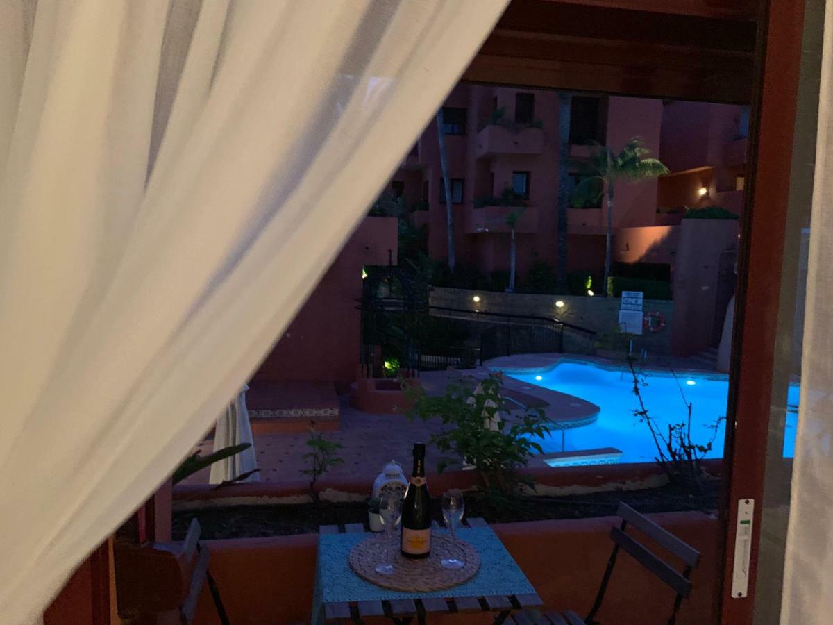 Beachside Apartment In Marbellac Extérieur photo