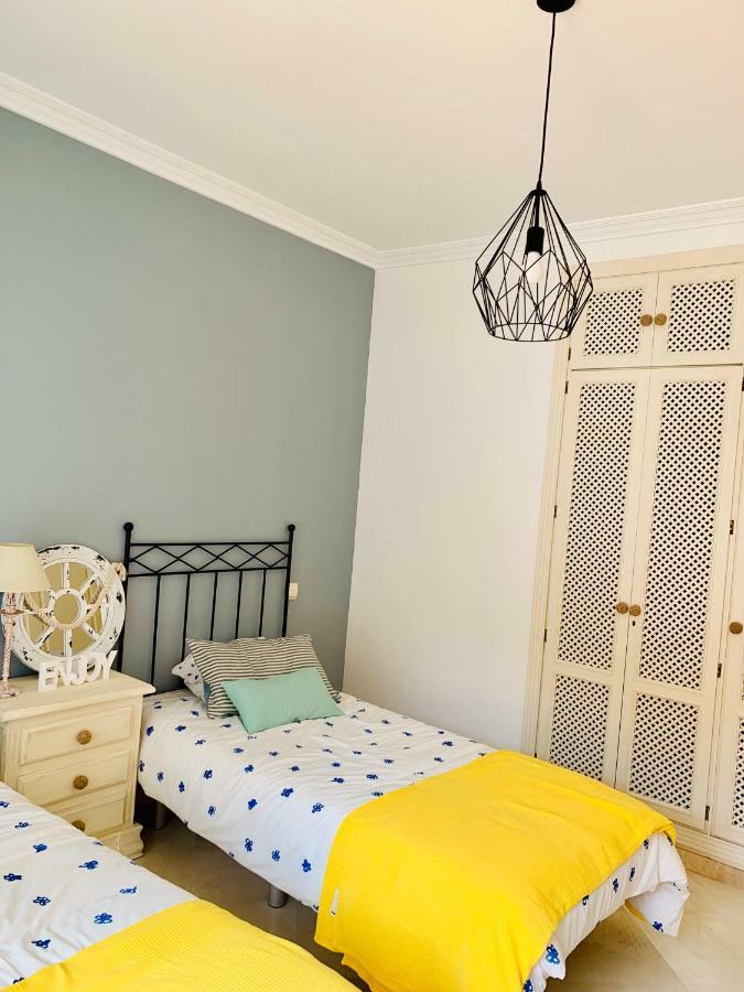 Beachside Apartment In Marbellac Extérieur photo